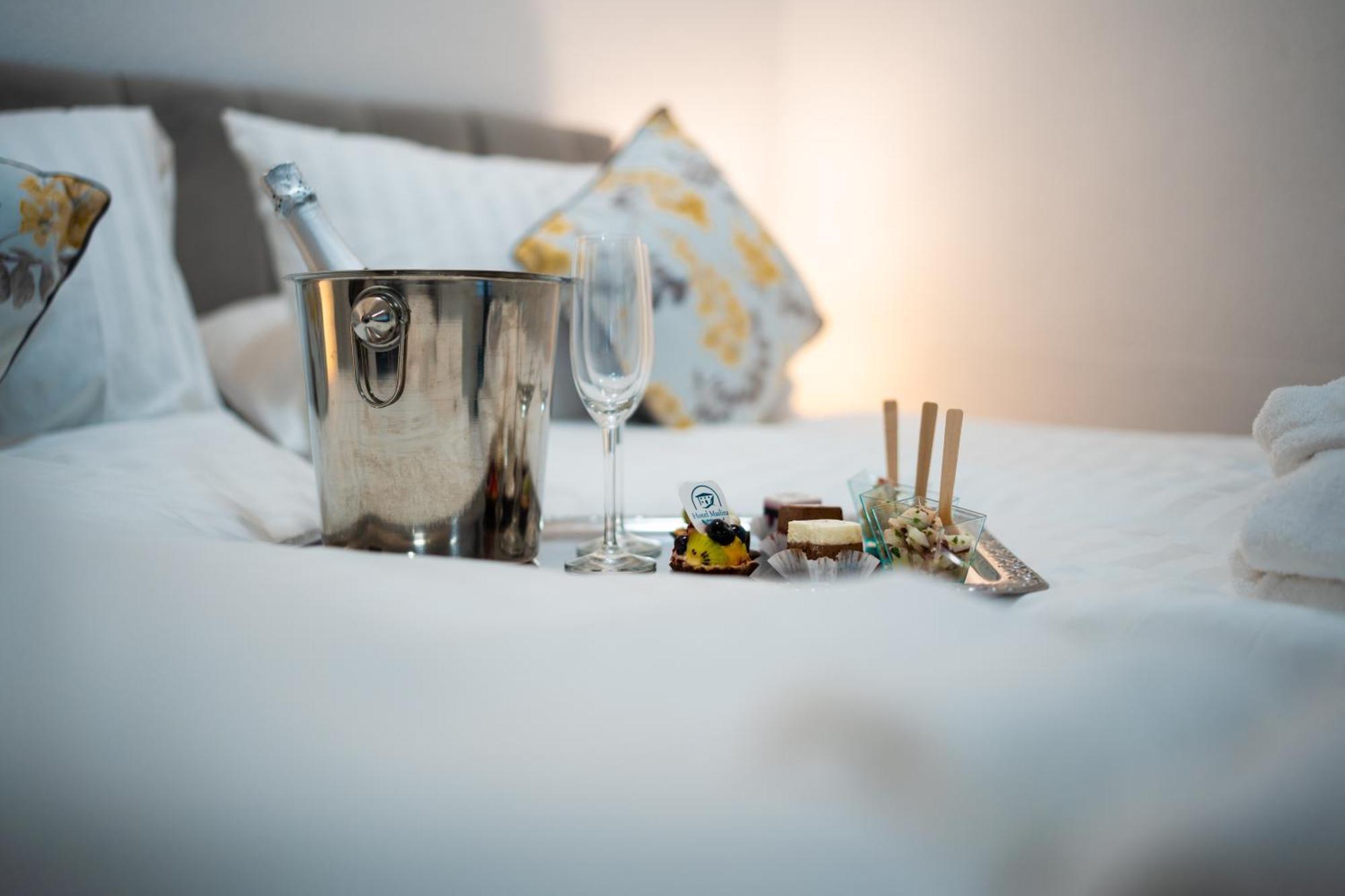 Hotel Maslina Seget  Eksteriør billede
